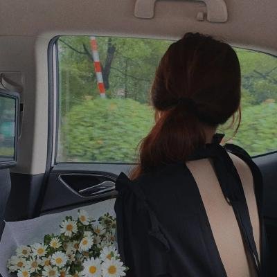 金发奇女
